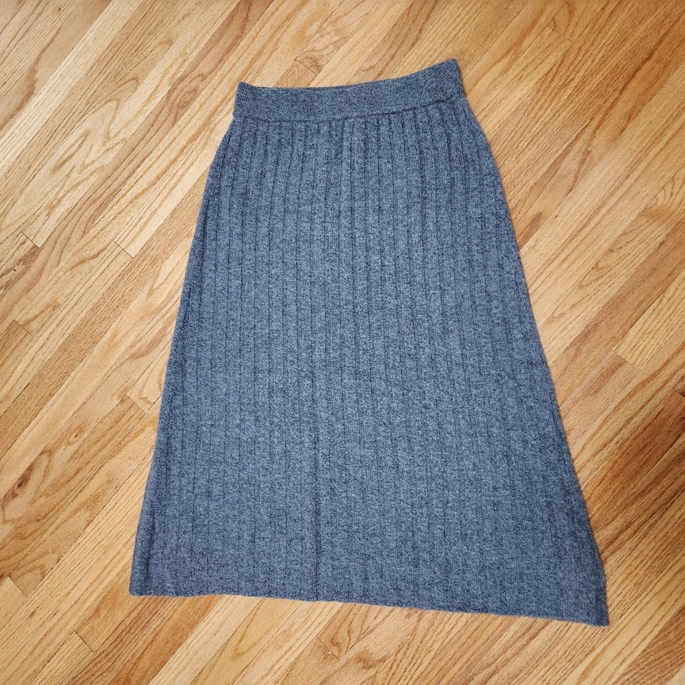 Gentle Herd Cashmere Ribbed Midi Skirt Grey size medium